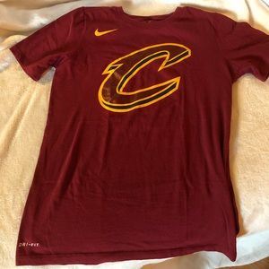 Kids Small Cleveland Cavaliers Nike Dry Fit Tee